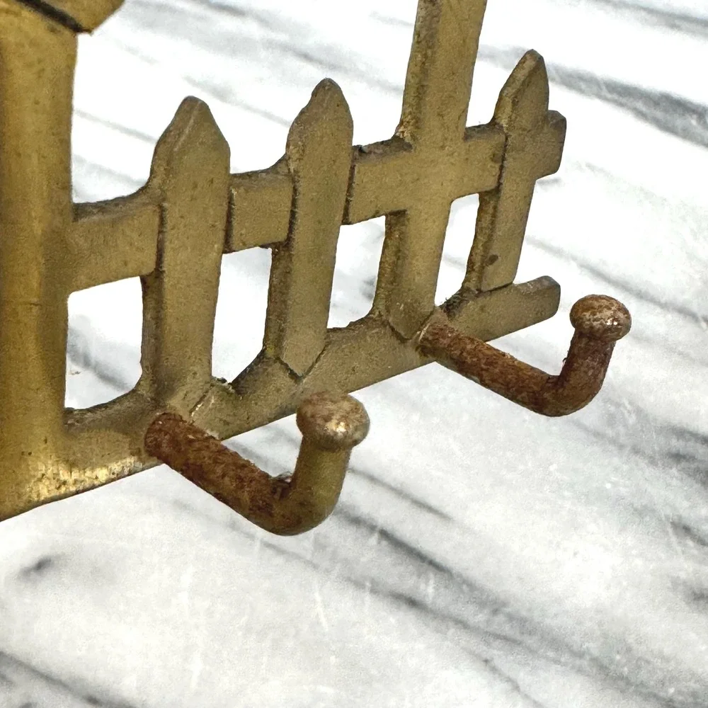 Vintage Brass House Key Rack: Cottage Wall Hooks‎